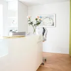 Unternehmen 4 Bild DR. MED. UNIV. ZUZANA NEUGEBAUER Ärzte am Zurich ZH