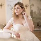 Entreprises 3 image SAMYRA FASHION GMBH Textil/Bekleidung dans Zurich ZH