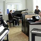 Immagine 1 azienda SCHEU PIANO-SERVICE Musikschulen, Gesangsschulen in Zurich ZH
