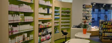 Immagine 3 azienda ANRIG DROGERIE NATURATHEK Medizin/Gesundheitswesen in Zurich ZH