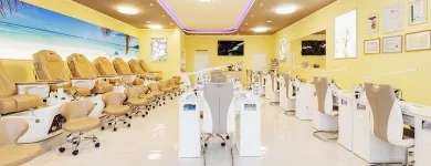 Immagine 2 azienda BEAUTY NAILS SPA GMBH Massageinstitute in Zürich ZH