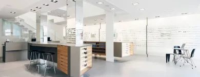 Unternehmen 13 Bild BURRI OPTIK URANIASTRASSE Optiker am Zurich ZH