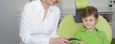 Immagine 8 azienda DR. MED. DENT. ANKE BENOIT Ärzte in Zürich ZH