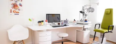 Unternehmen 2 Bild DR. MED. UNIV. ZUZANA NEUGEBAUER Ärzte am Zurich ZH