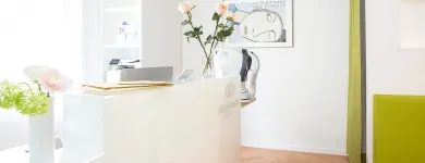 Unternehmen 4 Bild DR. MED. UNIV. ZUZANA NEUGEBAUER Ärzte am Zurich ZH