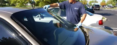 Entreprises 2 image SOS AUTOGLAS DJORDJEVIC Kfz-Pflegedienste dans Zürich ZH