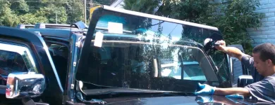 Entreprises 1 image SOS AUTOGLAS DJORDJEVIC Kfz-Pflegedienste dans Zürich ZH