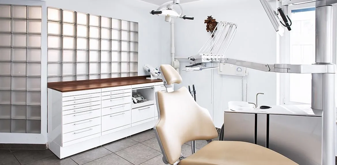 Unternehmen 2 Bild DR. MED. DENT. JAN MUNZINGER