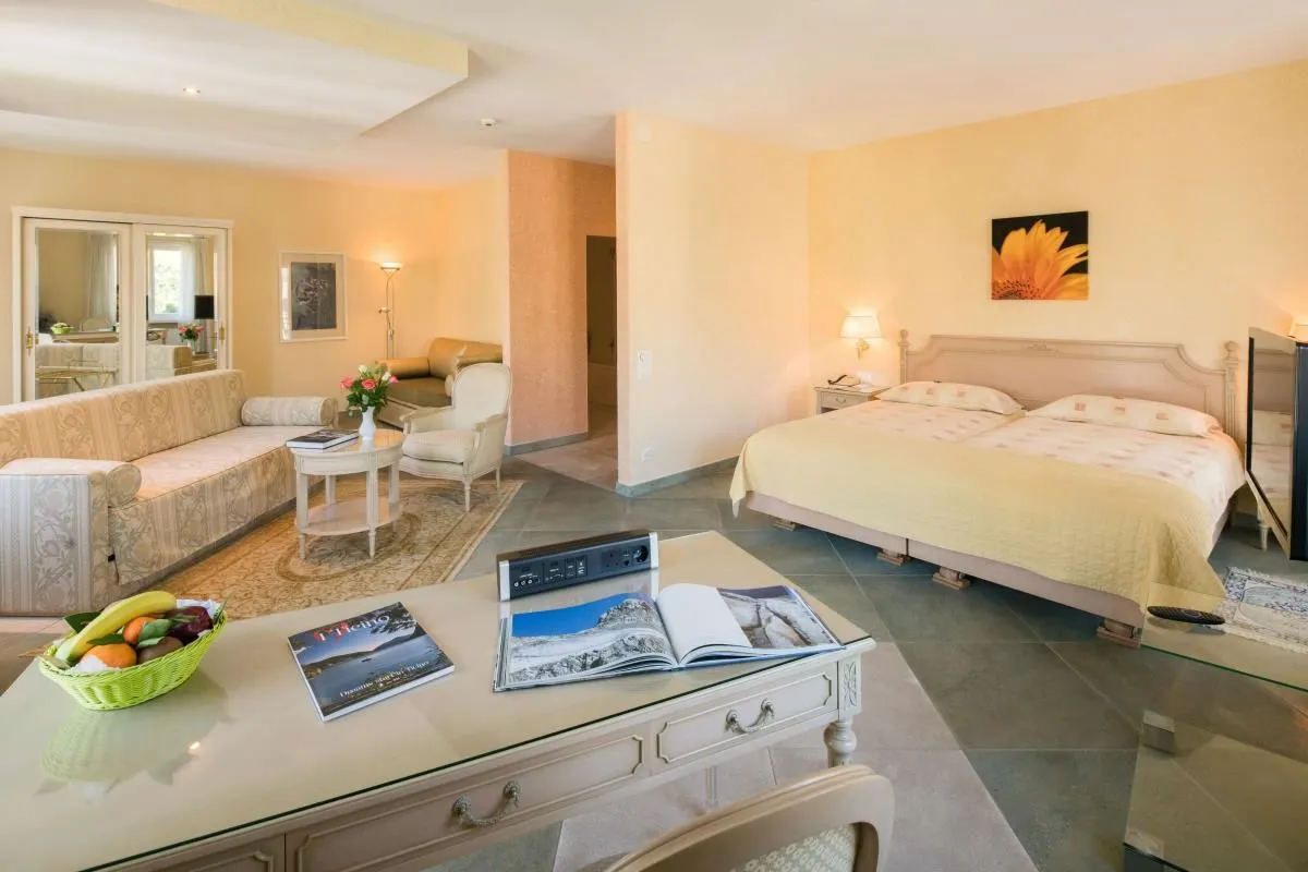 Unternehmen 32 Bild BEST WESTERN HOTEL BELLEVUE AU LAC