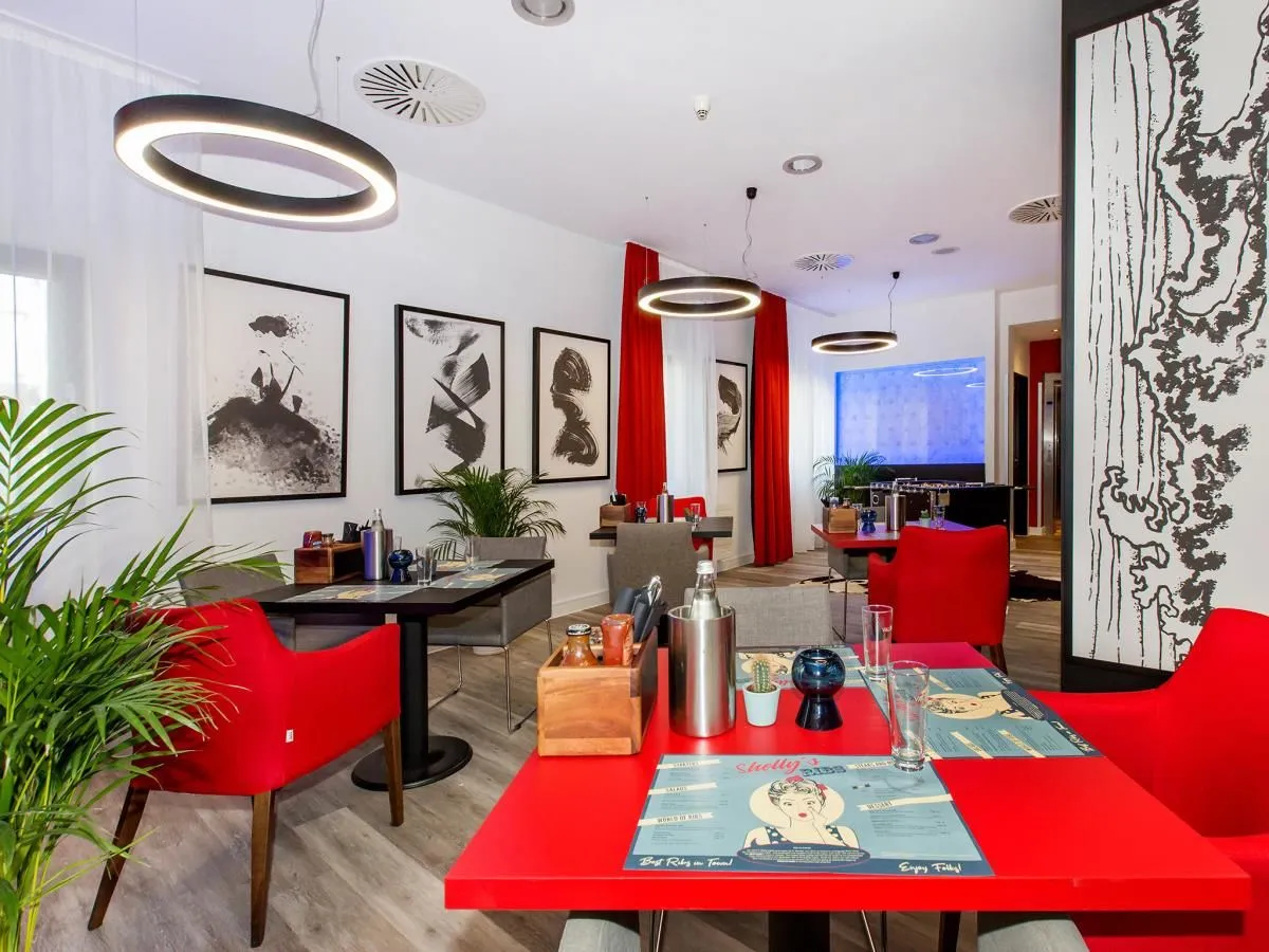 Immagine 3 azienda DORMERO HOTEL ZÜRICH AIRPORT