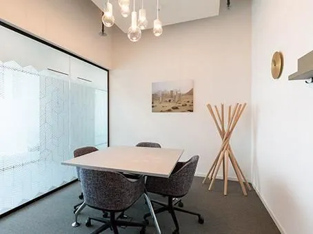 Immagine 8 azienda SPACES - ZURICH, AMBASSADOR HOUSE (SPACES)