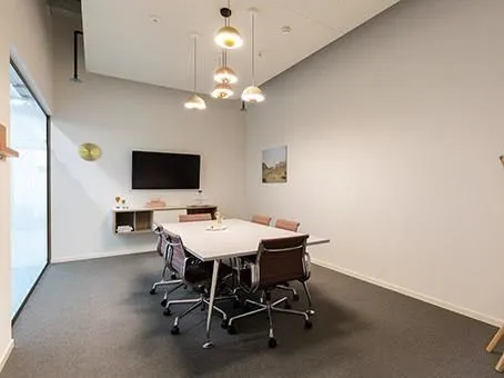 Immagine 3 azienda SPACES - ZURICH, AMBASSADOR HOUSE (SPACES)