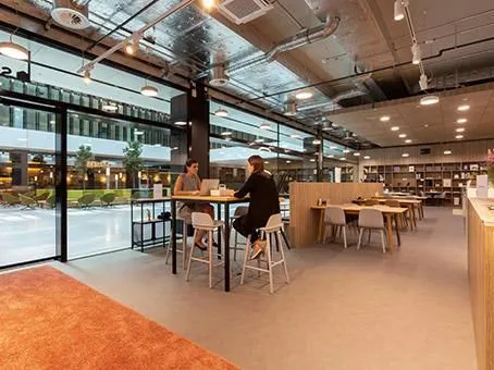 Immagine 5 azienda SPACES - ZURICH, AMBASSADOR HOUSE (SPACES)