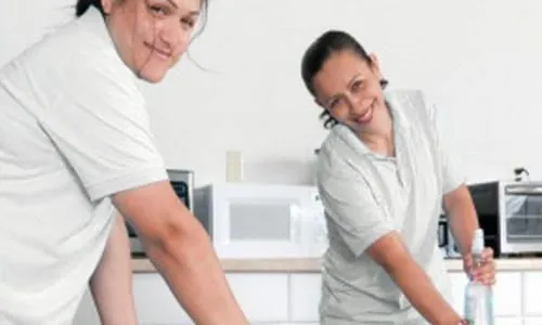 Immagine 1 azienda GEBÄUDEREINIGUNG BUERO-REINIGUNG.CH