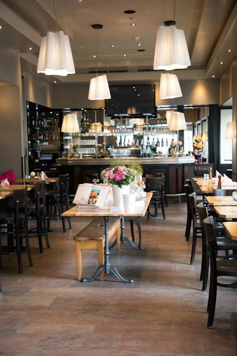 Entreprises 8 image HOTEL METROPOL