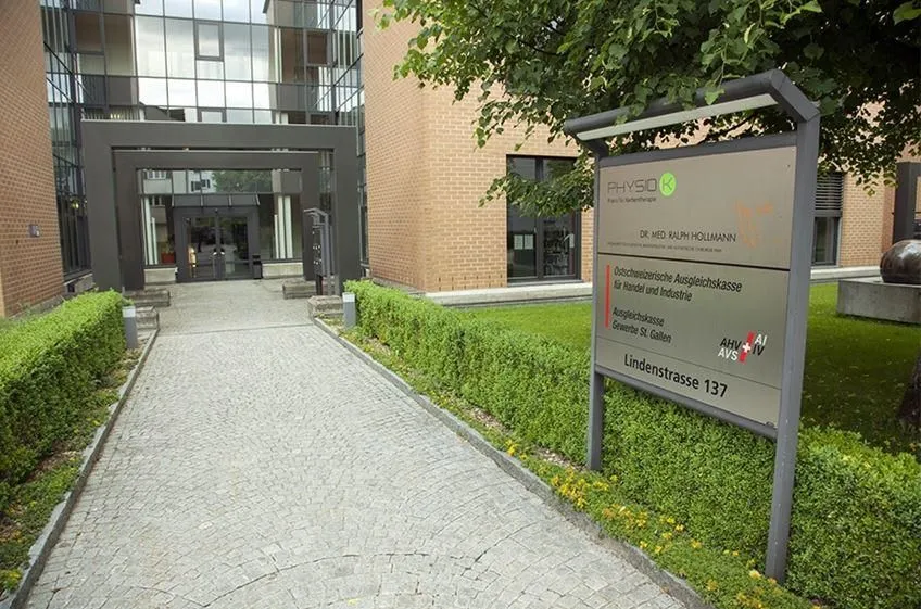Immagine 2 azienda DR. MED. RALPH HOLLMANN