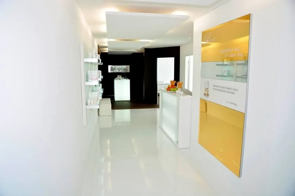 Immagine 2 azienda CELL PREMIUM LOUNGE